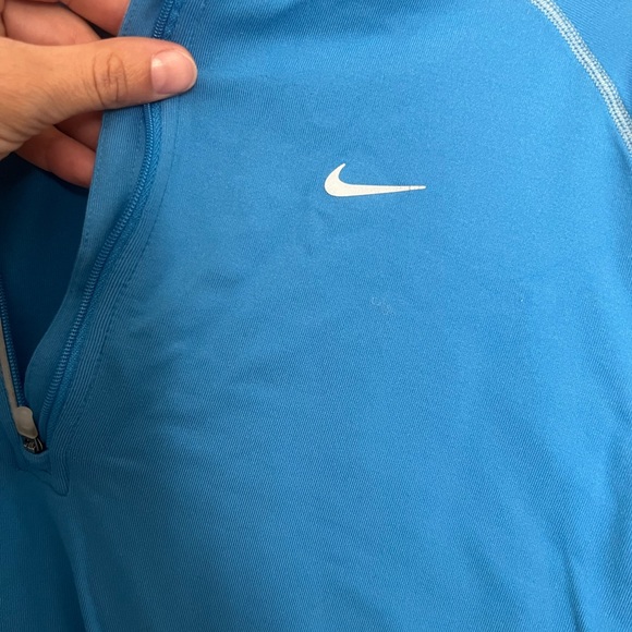 Nike - Picture 3 of 3